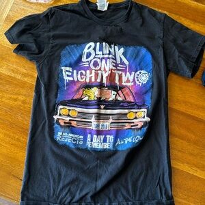 Blink 182 concert tee